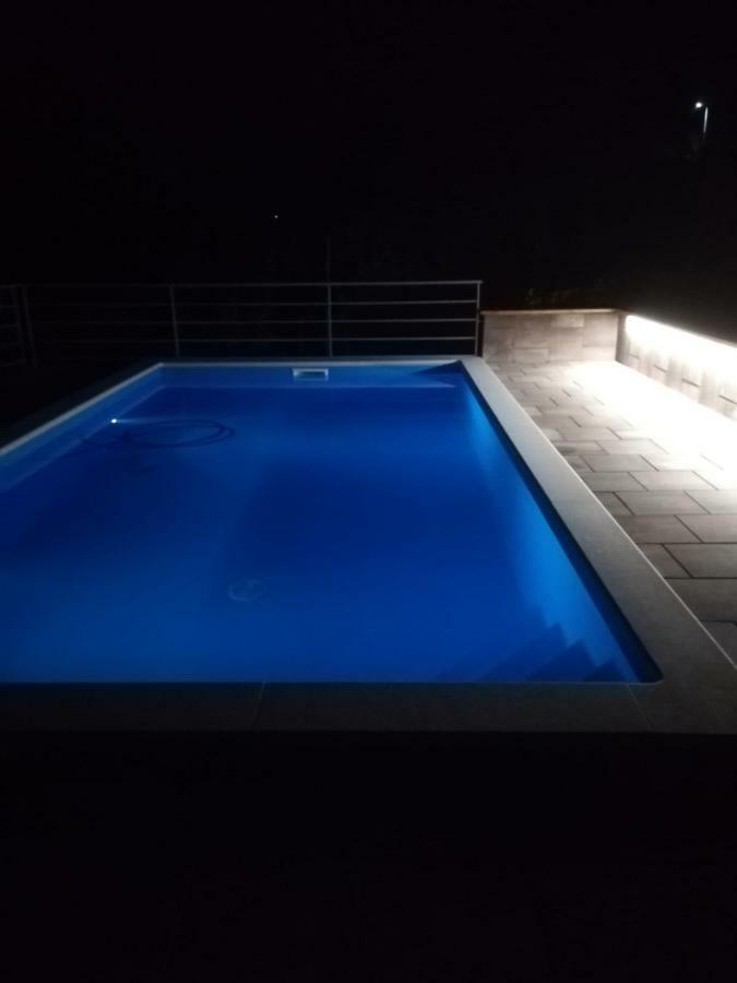 Elizabeta Holiday Home Strigova Buitenkant foto